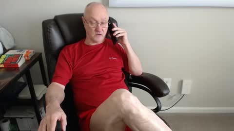 millenium0129 online show from April 22, 4:25 pm