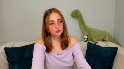 millibrooksss online show from July 23, 2:09 am