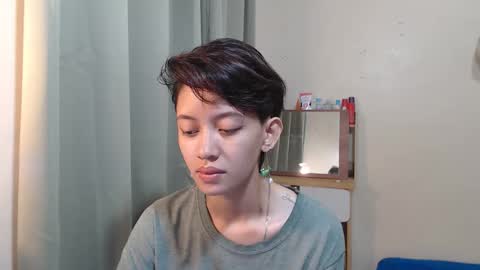 Im Milliedont forget to follow me online show from April 20, 11:52 pm