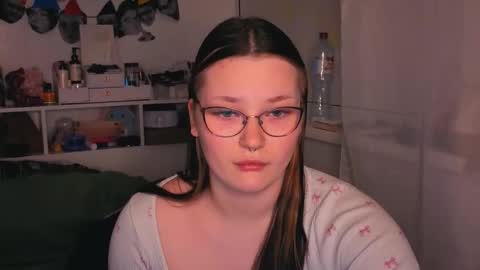 Millie online show from November 20, 11:20 am