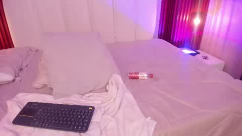 Miley online show from July 5, 3:53 am