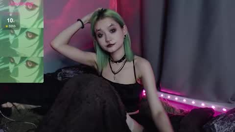 milten_trish online show from November 18, 5:16 pm