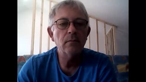 Snapshot of milu72 chatting on September 28, 1:31 pm milu72 online show from September 28, 1:31 pm