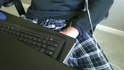 milwaukeebadger24 online show from February 21, 7:54 pm