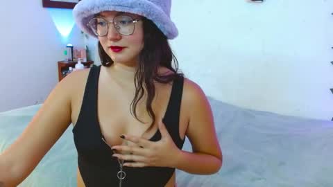 mily_baker online show from April 13, 7:40 pm