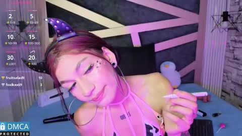 mily_g online show from February 17, 7:46 pm