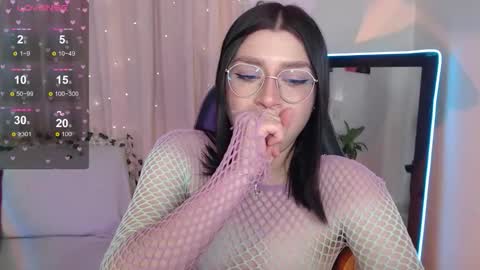 Mily online show from November 4, 10:44 pm