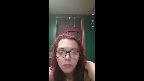 mimi142 online show from April 18, 4:53 pm