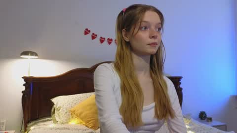 mimichelle online show from December 7, 7:10 am