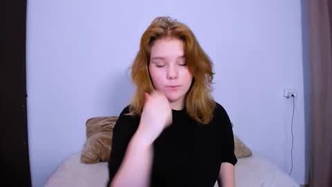 hi Im Mina  online show from October 8, 12:00 pm