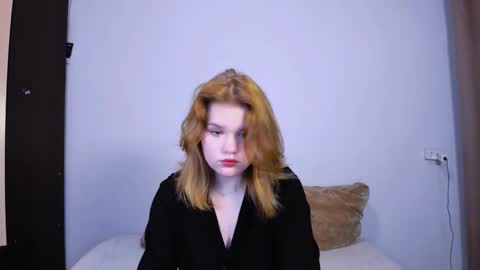 hi Im Mina  online show from September 21, 11:36 am