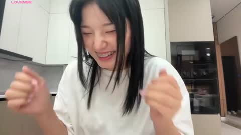 minnie_joy_ online show from July 25, 12:36 pm