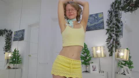 mira_marni online show from December 1, 11:19 am