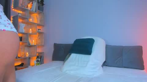 Mira  follow my fansly  online show from March 3, 2:29 am