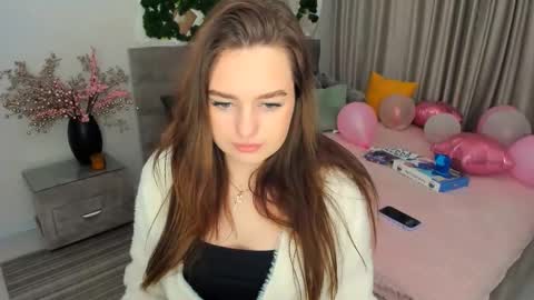 Emma online show from February 27, 10:53 pm