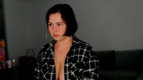 Meera online show from April 10, 11:48 am