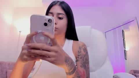 miranda_crawfor online show from September 12, 12:18 pm