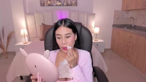 miranda_crawfor online show from September 21, 12:20 pm