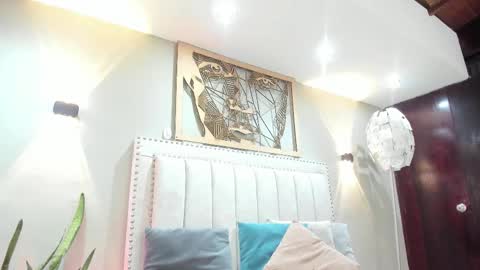    online show from January 7, 5:29 pm