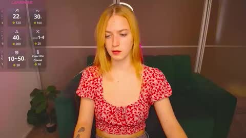 MirandaMayers online show from November 13, 8:06 am