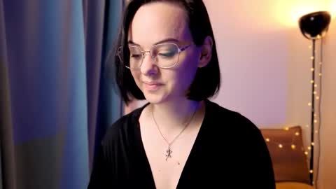 MiraSkyy online show from November 18, 4:21 pm