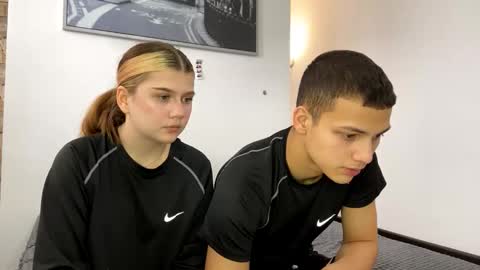 mirelcouple online show from February 10, 10:40 am