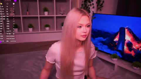 Elsa online show from November 4, 10:55 pm