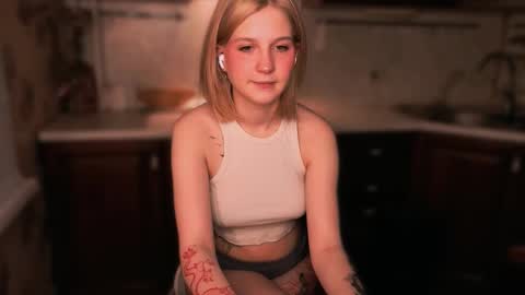 Mira online show from November 21, 2:26 pm