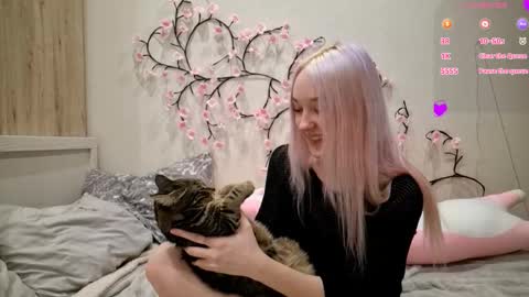 MisaMew online show from March 31, 4:29 pm