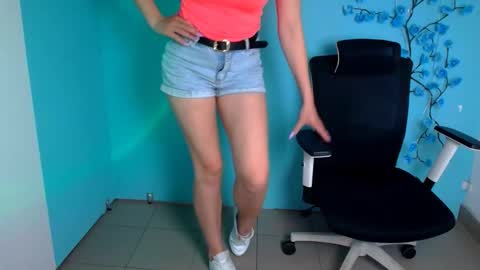 Mishelle online show from May 19, 11:39 am