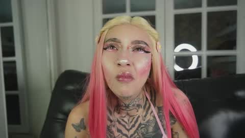 miss___angel online show from February 26, 11:13 am