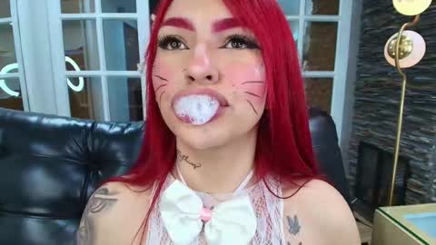 Abigail online show from December 5, 2:55 am