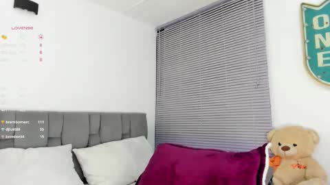 miss__jones_ online show from September 24, 4:19 am