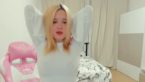 miss__selena online show from January 16, 10:44 pm