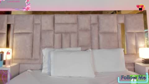 Miss Abigail  online show from March 10, 1:00 pm