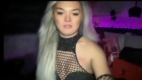 Call me  Miss Antonette  online show from August 6, 1:14 am