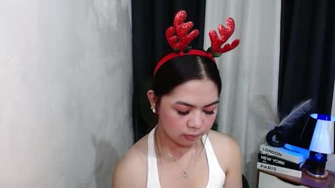 Briella online show from December 22, 5:14 am