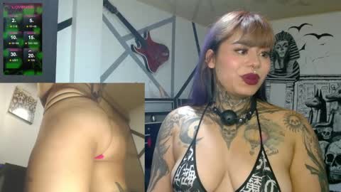miss_clover online show from May 12, 10:35 am