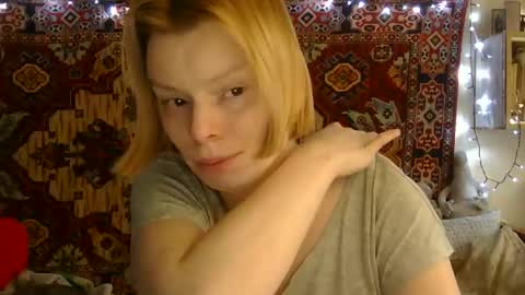 Elis online show from June 3, 2:33 pm