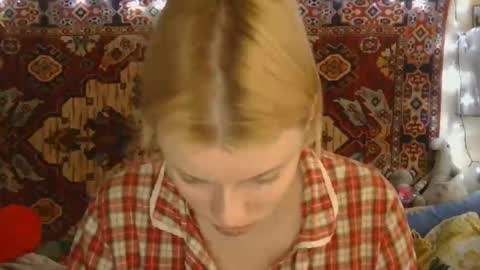 Elis online show from October 8, 11:38 am