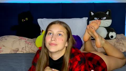 Emily online show from March 31, 8:09 pm