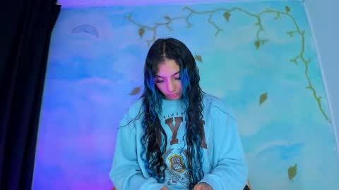 miss_evans_ online show from September 16, 6:38 am