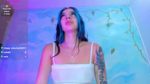 miss_evans_ online show from October 13, 9:22 am