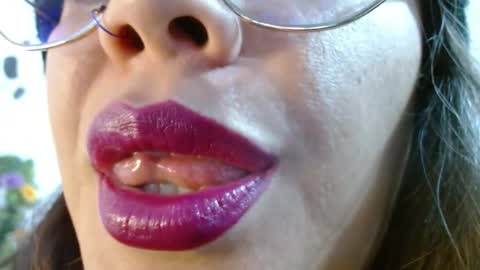 Miss Evoleth online show from February 5, 9:35 am