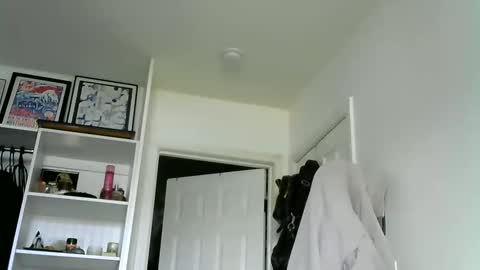 Miss Ivory online show from April 16, 9:15 pm