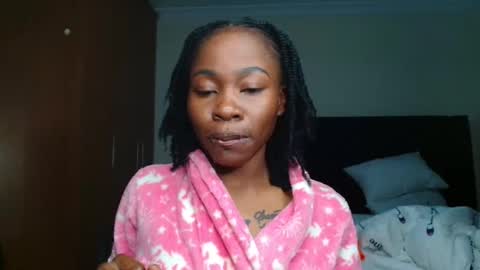 Snapshot of miss_kiarrafit chatting on March 12, 6:43 pm Miss Kiarrafit online show from March 12, 6:43 pm