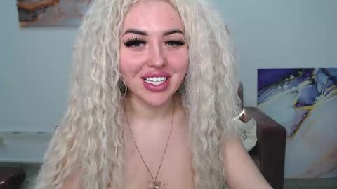 miss_kiten online show from March 4, 12:29 am