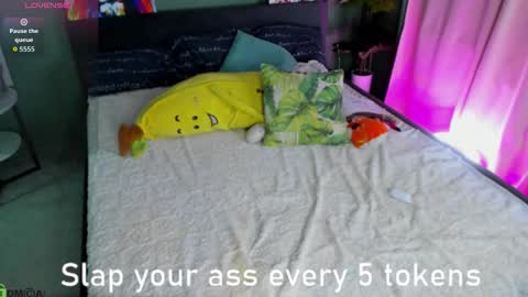 miss_lisaa online show from February 4, 6:50 am