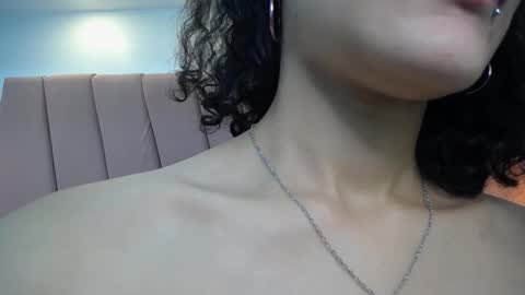 mia online show from October 24, 12:39 pm