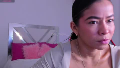   online show from May 7, 12:56 pm